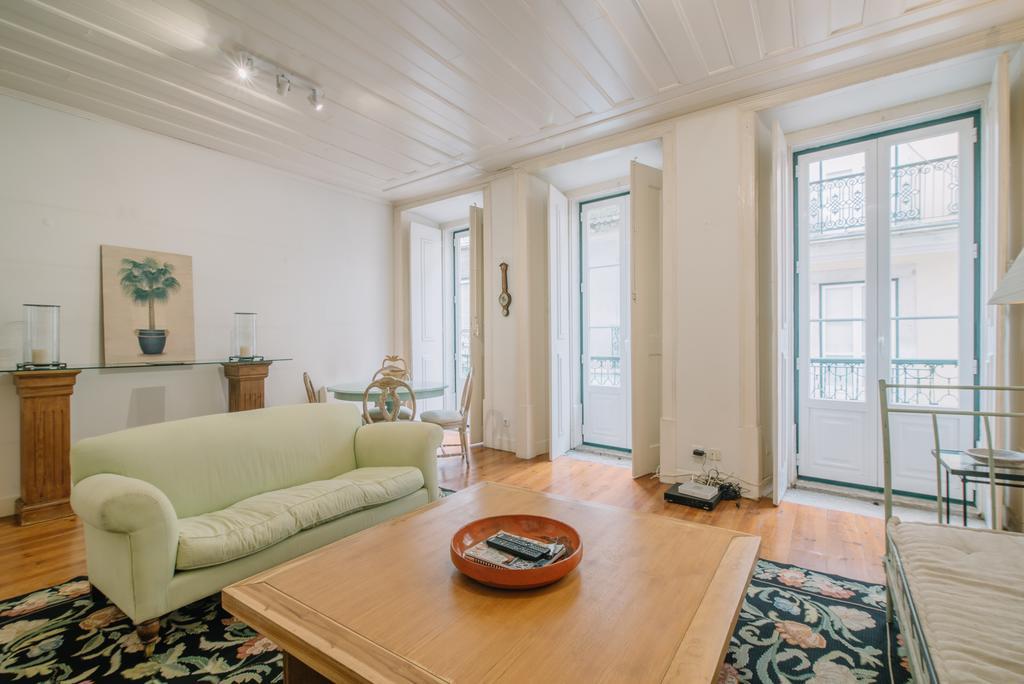 Camoes Deluxe Bairro Alto Leilighet Lisboa Eksteriør bilde